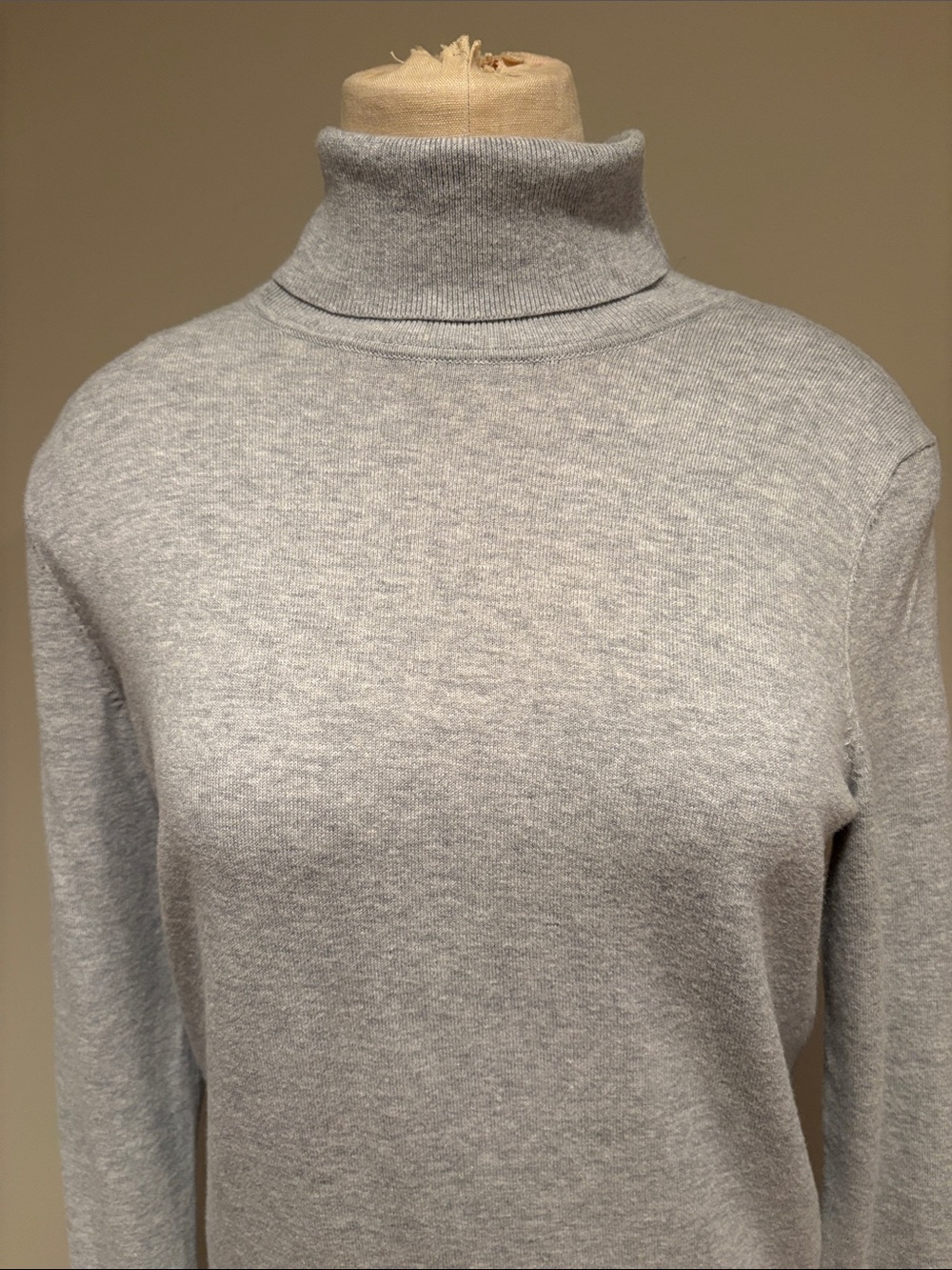 TALBOTS PERFECT TURTLENECK SIZE P - Picture 2 of 9